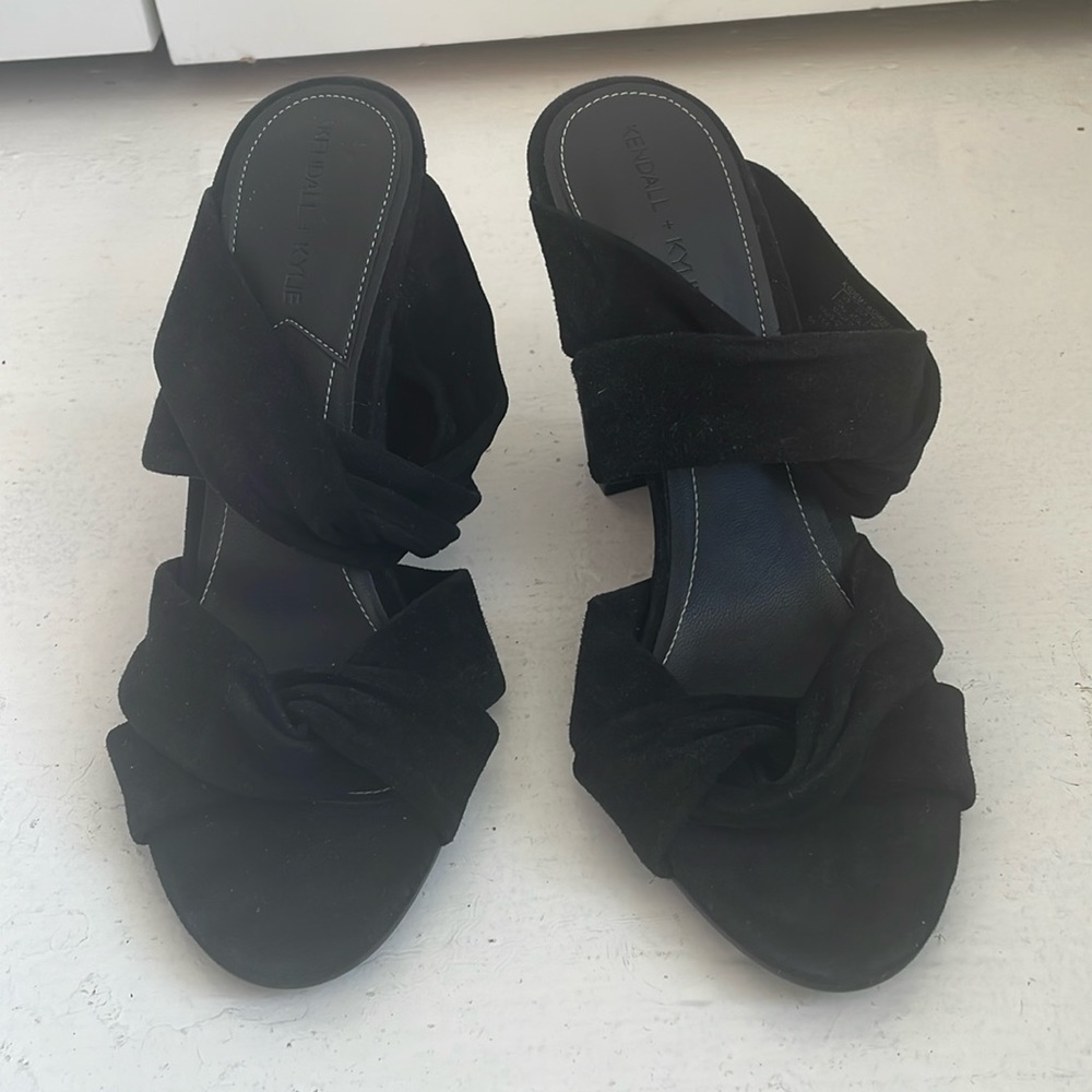 Kendall & Kylie black heels, 7.5 suede